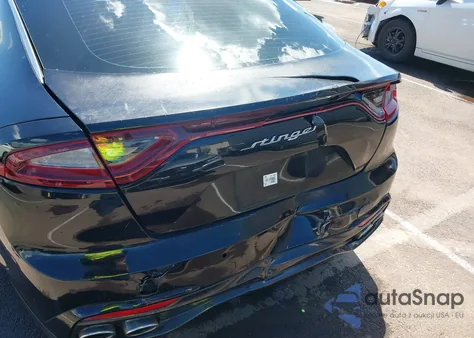 2019 Kia Stinger Premium z USA, uszkodzony, nr VIN KNAE25LA0K6058804
